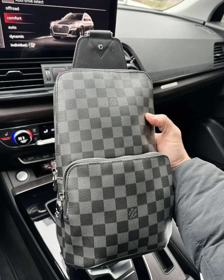Avenue Sling Bag