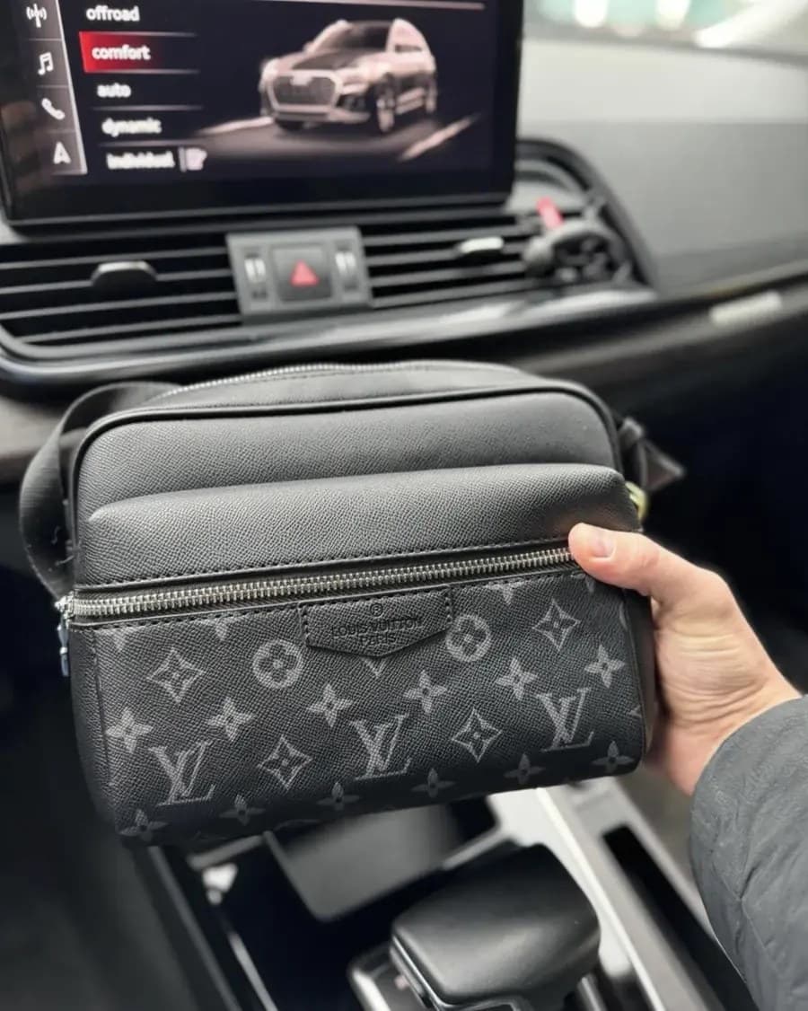 Toiletry Pouch / Wash Bag